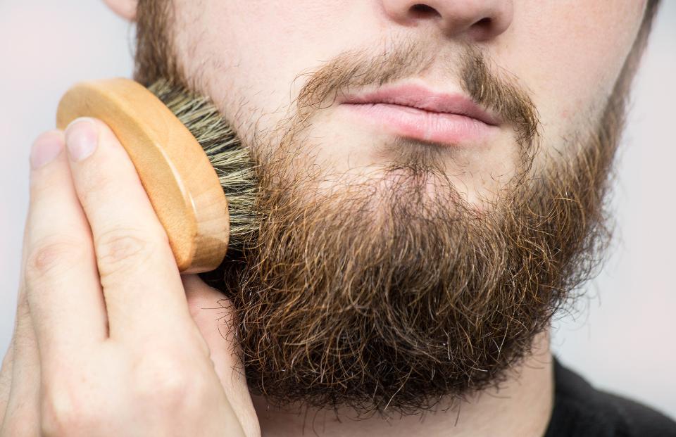 Beard brush 